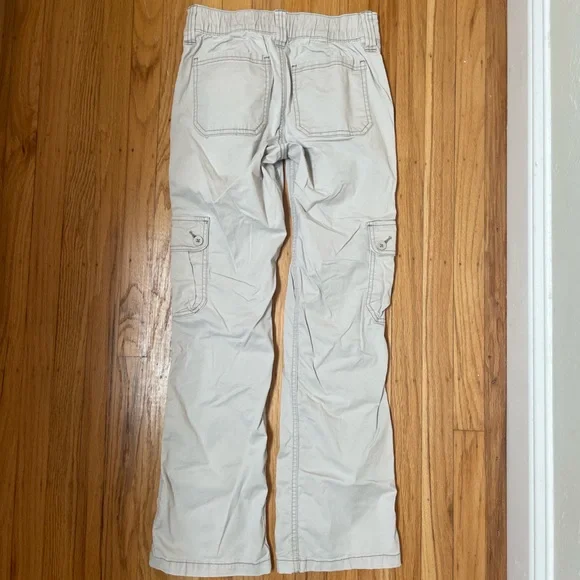 Hollister Mid rise Relaxed Cargo Pants - Picture 2 of 16